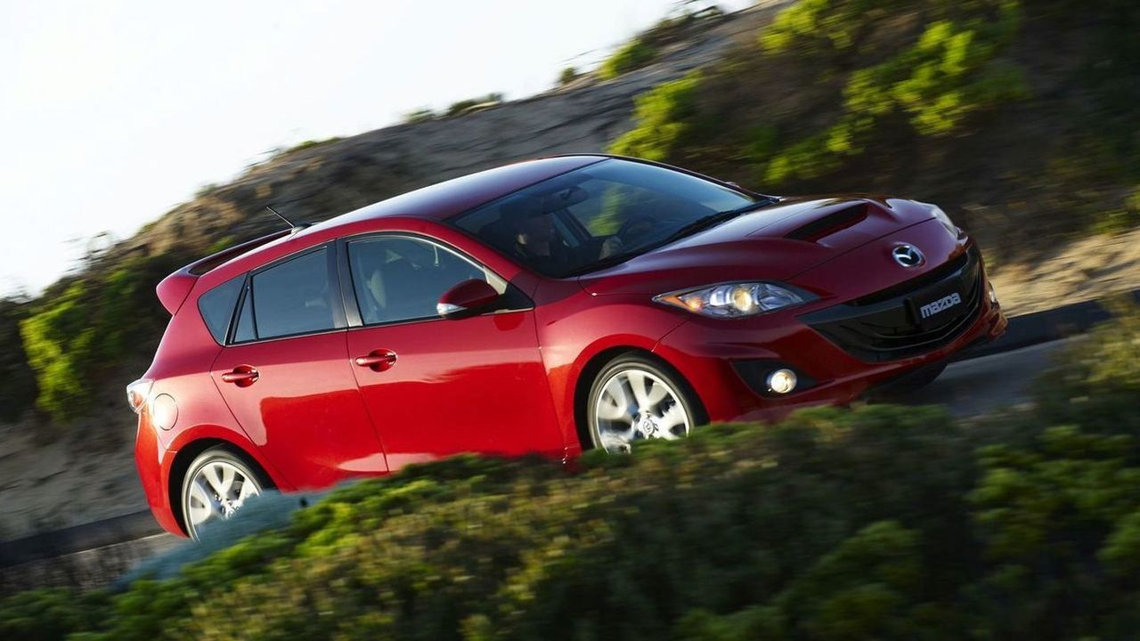 Mazda wzywa do serwisu setki tysięcy aut
