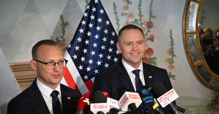 Kurs prezydenta na Węgry? Rzecznik Nawrockiego potwierdza