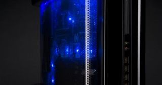 Cudowny blaszak od Hardcore Computer