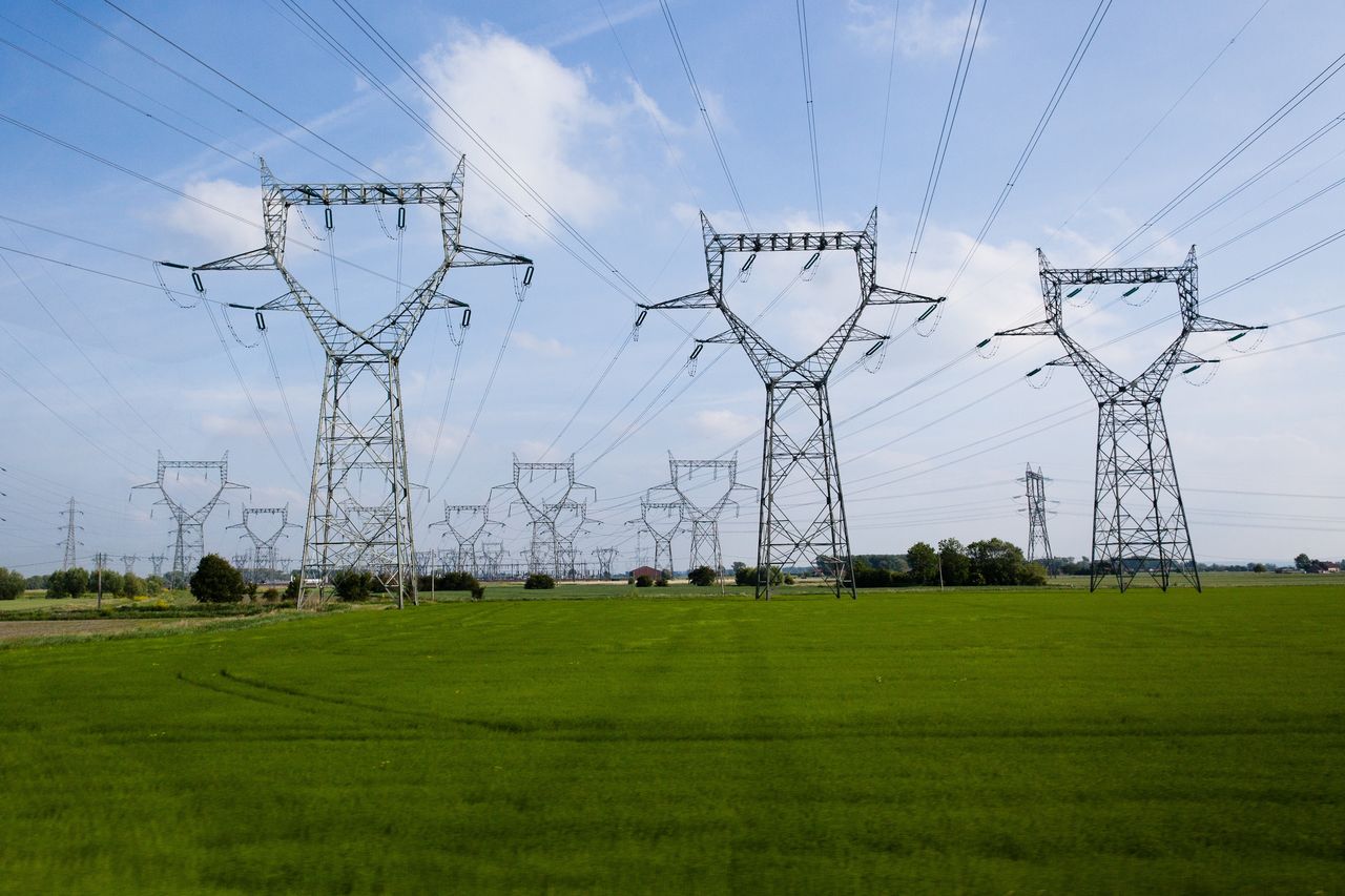 Zasilanie przyszłości. Nowa linia 400 kV dla Dolnego Śląska już gotowa