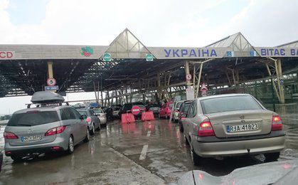 Wznowienie umowy o małym ruchu granicznym. Setki samochodów czekają na wjazd do Polski
