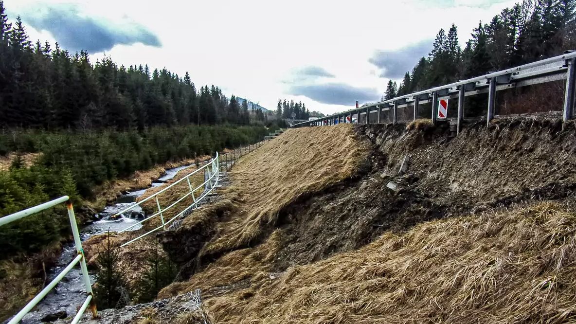 Osunięty fragment nasypu