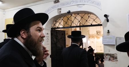 Tysiące chasydów w polskim mieście. Zjechali z różnych stron świata