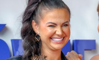 Maja Rutkowski odsłania szczuplejszą o 15 kilogramów sylwetkę, prężąc się w bieliźnie przed lustrem
