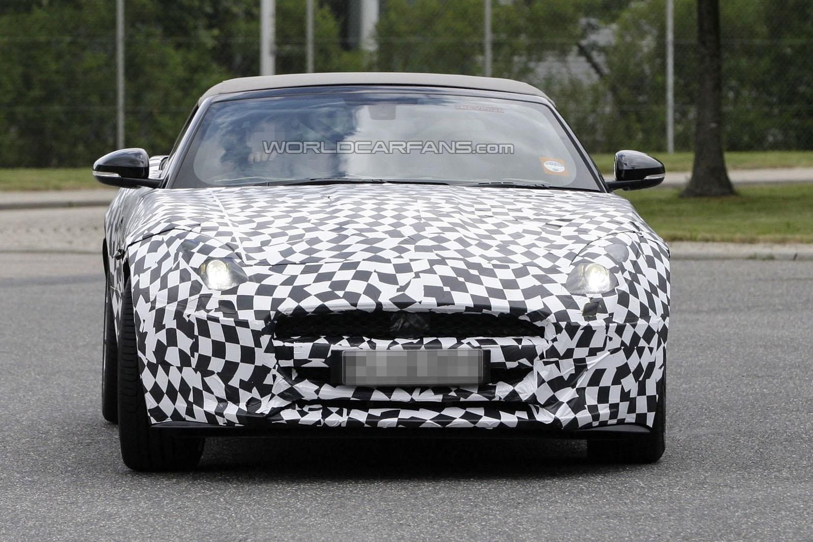 Jaguar F-Type - zdjęcie szpiegowskie (fot. Automedia via WCF)