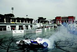 BMW Sauber F1 Team Pit Lane Park
