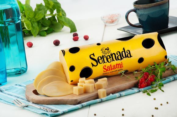 10 litrów mleka na 1 kilogram sera - ser salami Serenada 