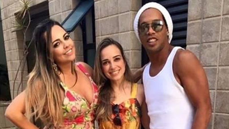 Zdjęcie okładkowe artykułu: Instagram /  / Na zdjęciu: Ronaldinho ze swoimi narzeczonymi