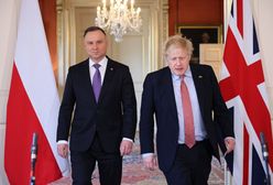 Duda rozmawiał z Johnsonem. Kolejne pieniądze na pomoc uchodźcom trafią do Polski