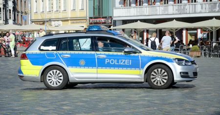 Niemcy. Radna mimo obostrzeń zorganizowała przyjęcie. Interweniowała policja