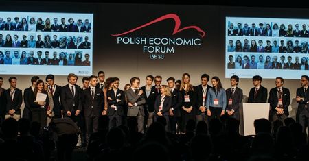 Studenci o wojnie w Ukrainie. Agresja Rosji zdominuje LSE SU Polish Economic Forum