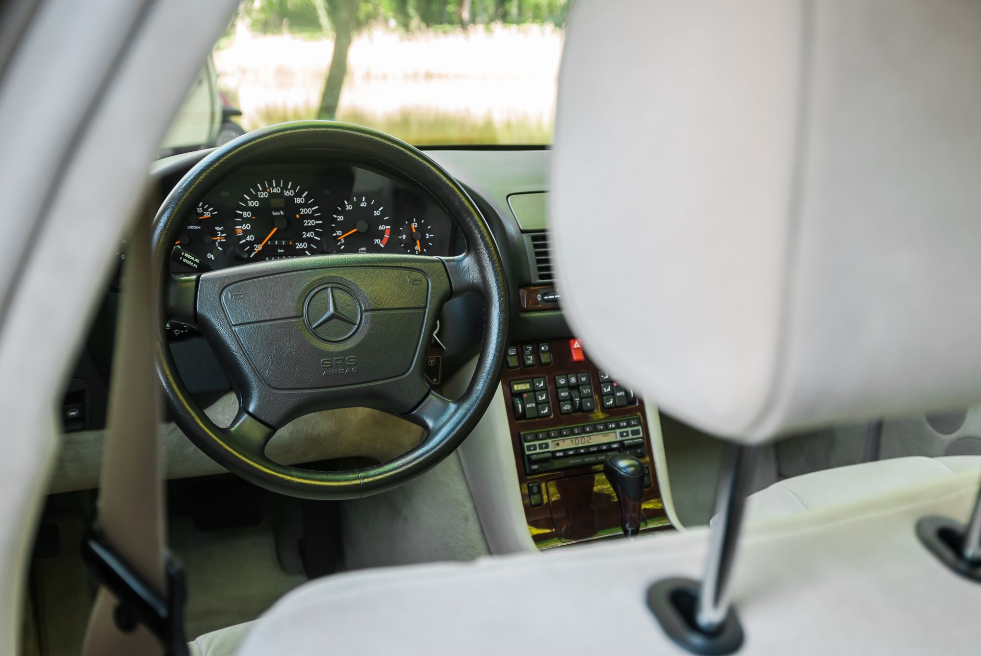 Mercedes-Benz 600 SEL