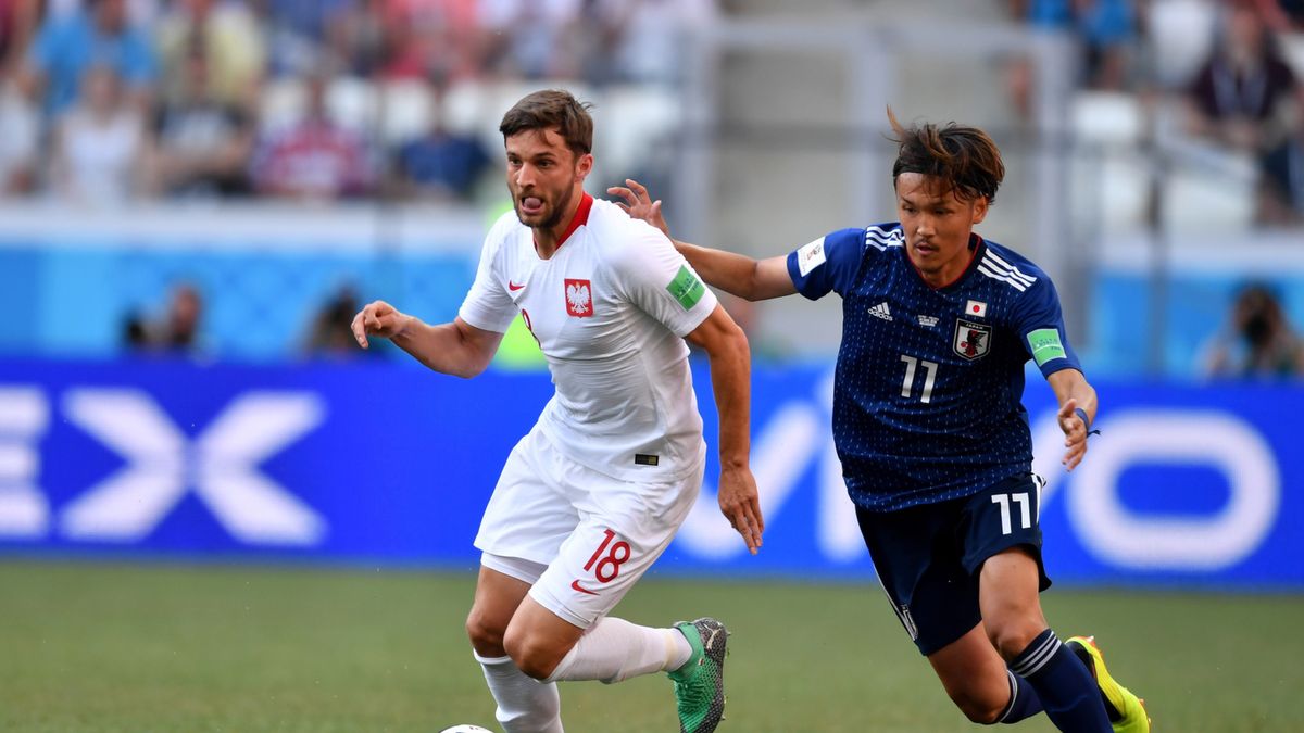 PAP / Bartłomiej Zborowski / Na zdjęciu: Bartosz Bereszyński (z lewej) oraz Takashi Usami (z prawej)