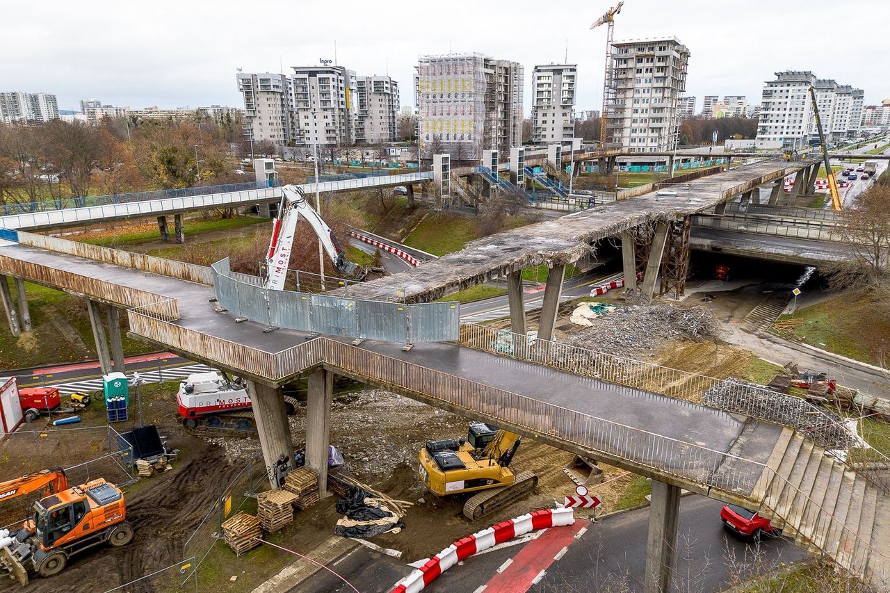 Gdańsk: Kładka na Zaspie znika w oczach. Mamy zdjęcia z rozbiórki