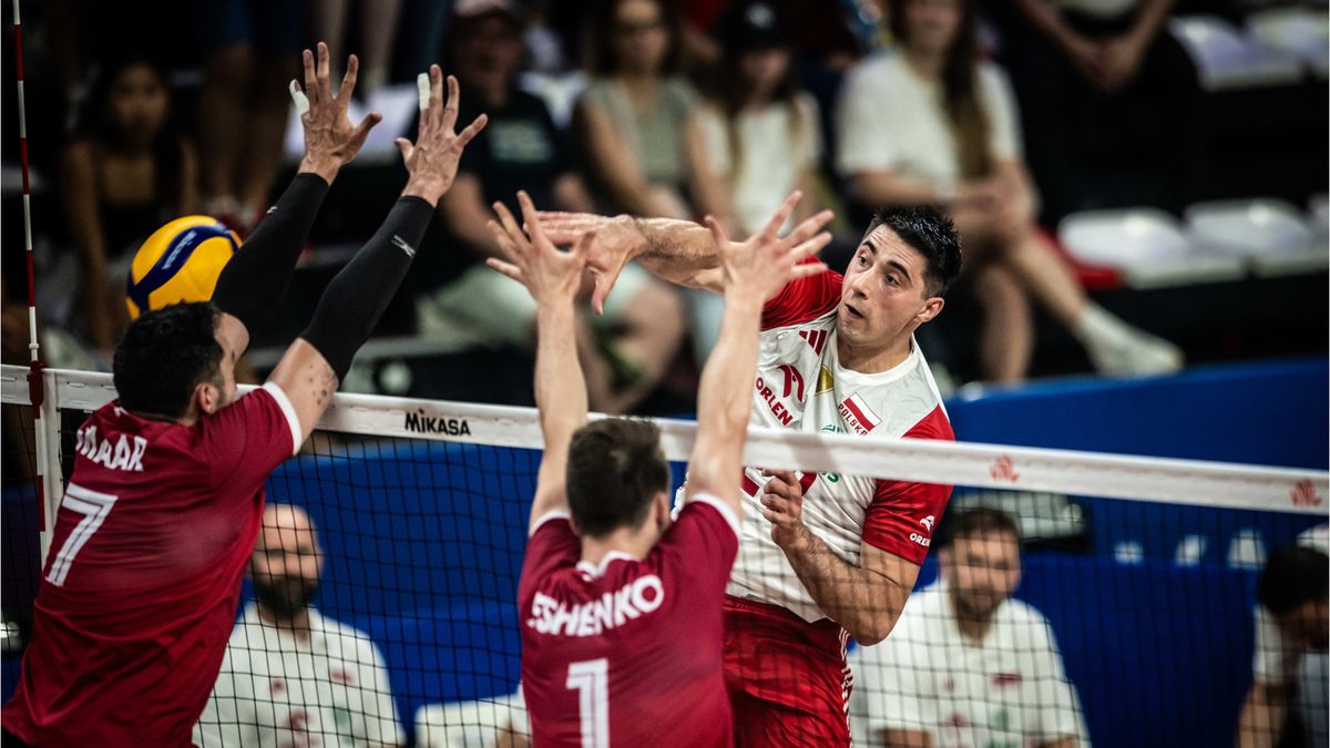 Materiały prasowe / FIVB / Na zdjęciu: Karol Butryn w ataku
