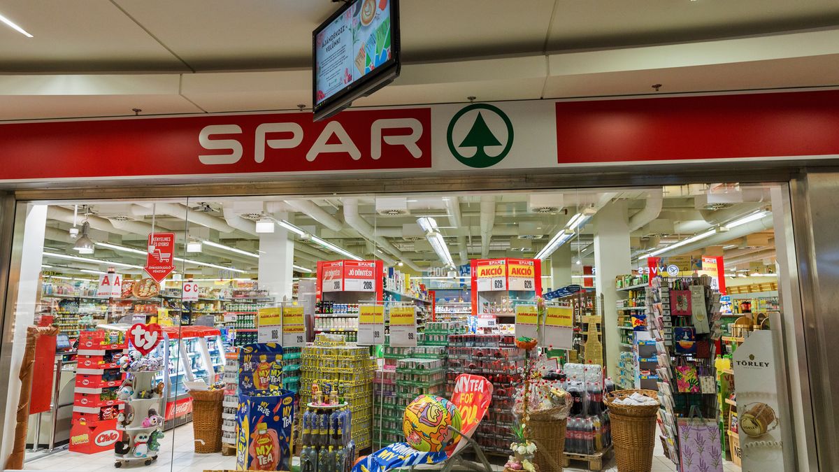 Gigant się poddaje i sprzedaje sieć sklepów. Kupił je w Polsce