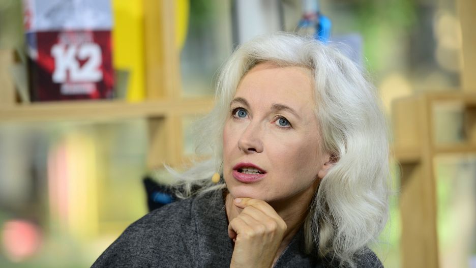 Manuela Gretkowska nie powstrzymywała łez na pogrzebie mamy