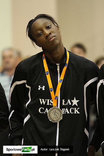Tina Charles ze srebrnym medalem PLKK