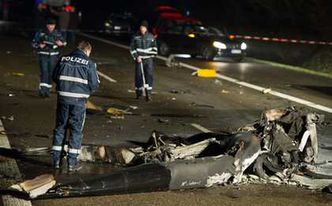 Niemcy: Śmigłowiec spadł na autostradę, jedna osoba nie żyje