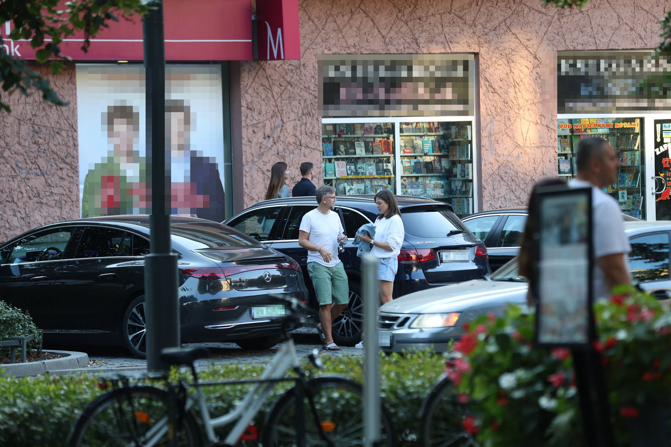 Świeżo upieczeni małżonkowie "przyłapani" na mieście
