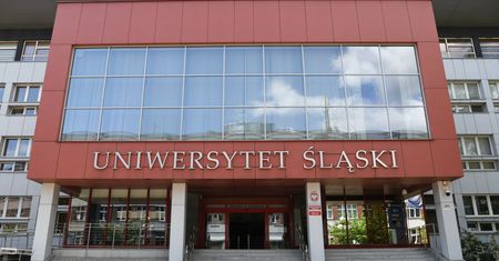 Rektor UŚ: Zakwaterowanie w akademikach możliwe tylko dla zaszczepionych studentów