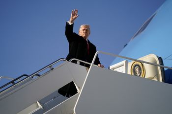 Air Force One w nowych kolorach. Wszystko przez decyzję Trumpa