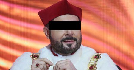 "Kompletna fikcja". Ujawniają układ wzajemności na Collegium Humanum