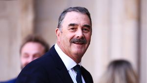 Zgromadził 80 mln dolarów. Były mistrz świata wyprzedaje majątek