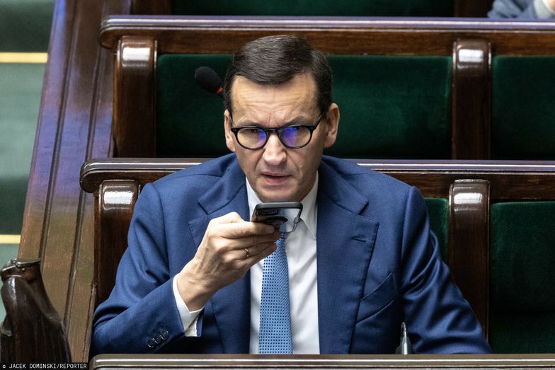 Specjalne renty od premiera Morawieckiego. Eksperci: potrzebny audyt