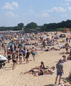 Tłumy na plaży w Gdańsku. Nie wszystkim podoba się to, co widzą
