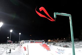 Skoki narciarskie: Kwalifikacje przeniesione na sobotę