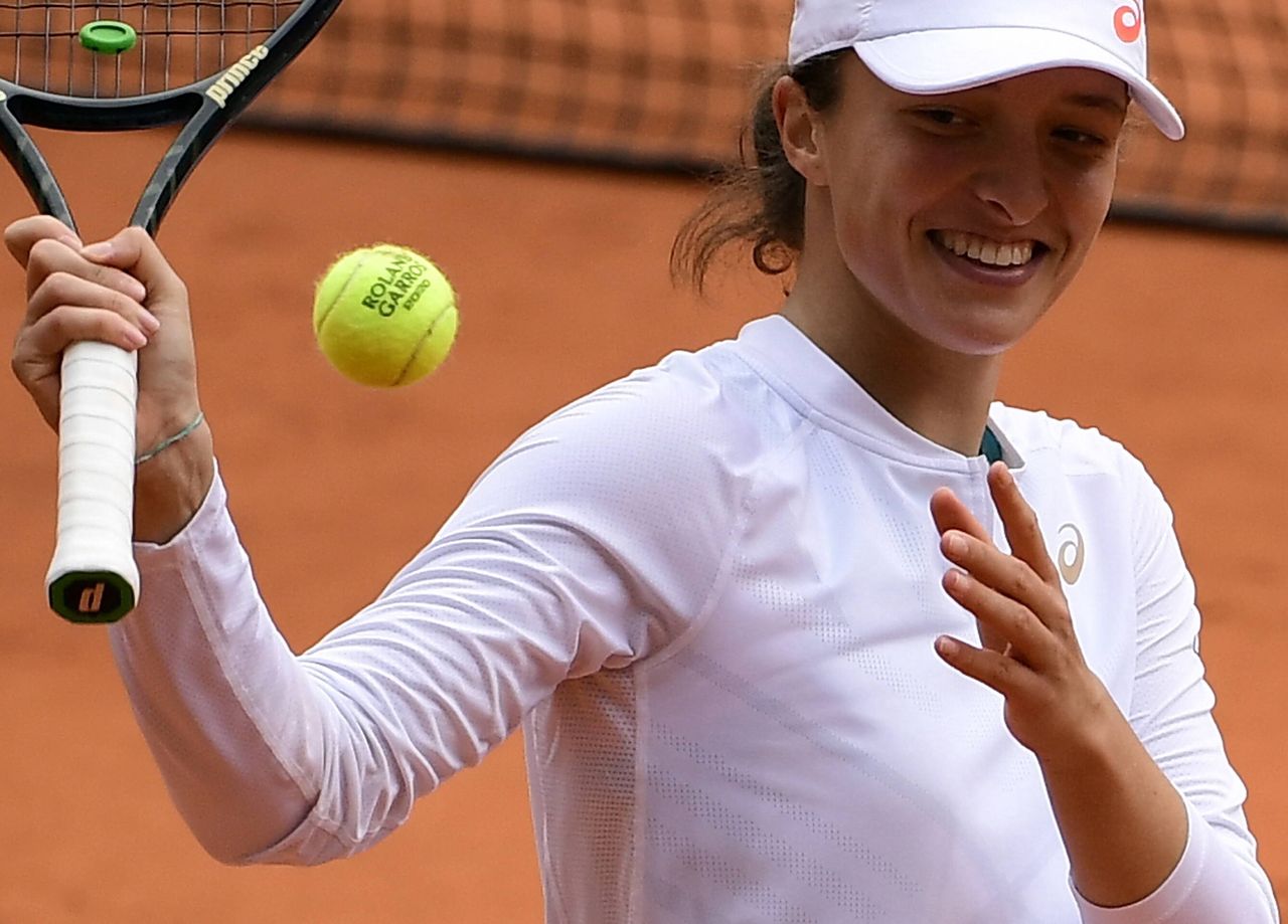 Tenis. Roland Garros. Iga Świątek w finale