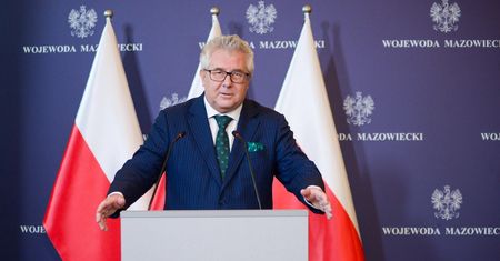 Były europoseł Ryszard Czarnecki zatrzymany. Akcja CBA na lotnisku w Warszawie