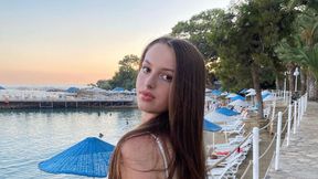 Jest córką byłego skoczka. Rzuciła karierę w wieku 18 lat