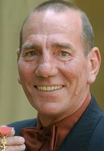 Pete Postlethwaite