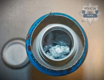 Płock: przewoził ludzi. Ukrył w puszce narkotyki