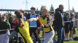 Bełchatów: Mistrzostwa Powiatu w Sztafetowych Biegach Przełajowych