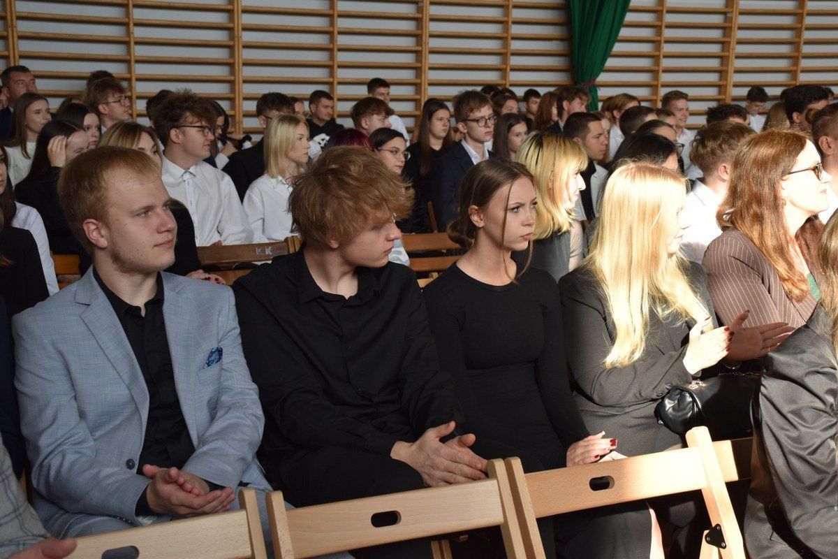 29.10.2025 r. przyznanie stypendiów Jana Pawła II dla kaliskich uczniów szkół średnich