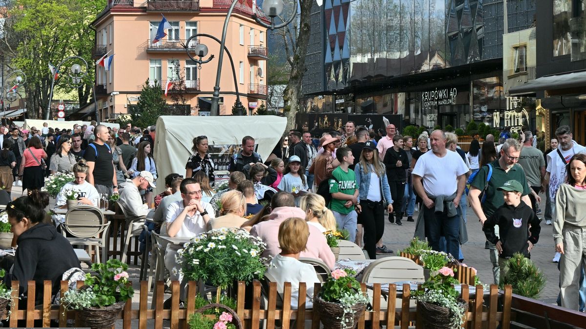 Długi w gastronomii nieznacznie spadły - wynika z danych Big Mon