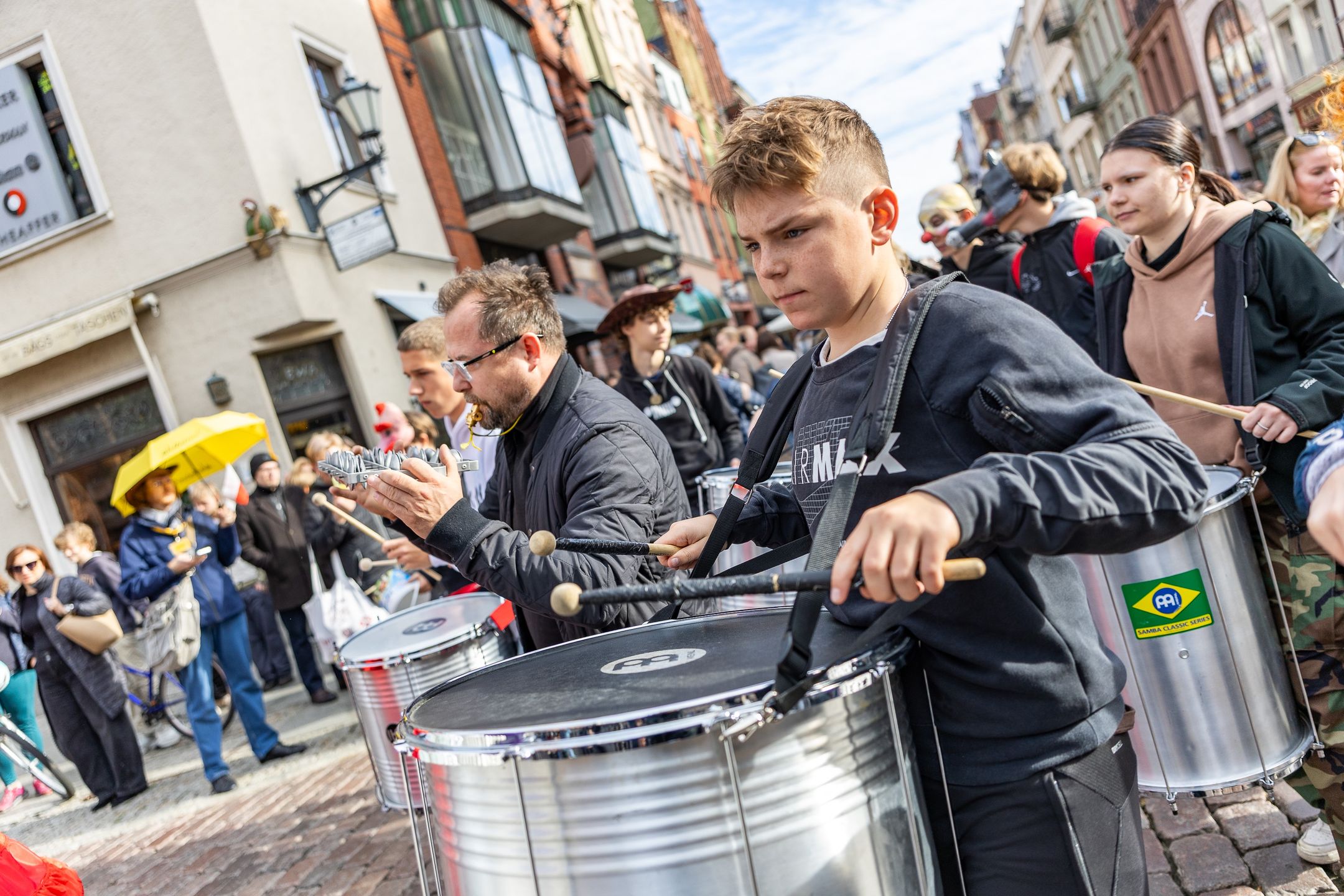 Parada przed festiwalem Spotkania 