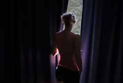 "Mam 28 lat, z czego 10 to koszmar". Ewa po opuszczeniu "bidula" walczy o szczęście