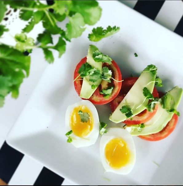 Białko i zdrowe tłuszcze na początek dnia