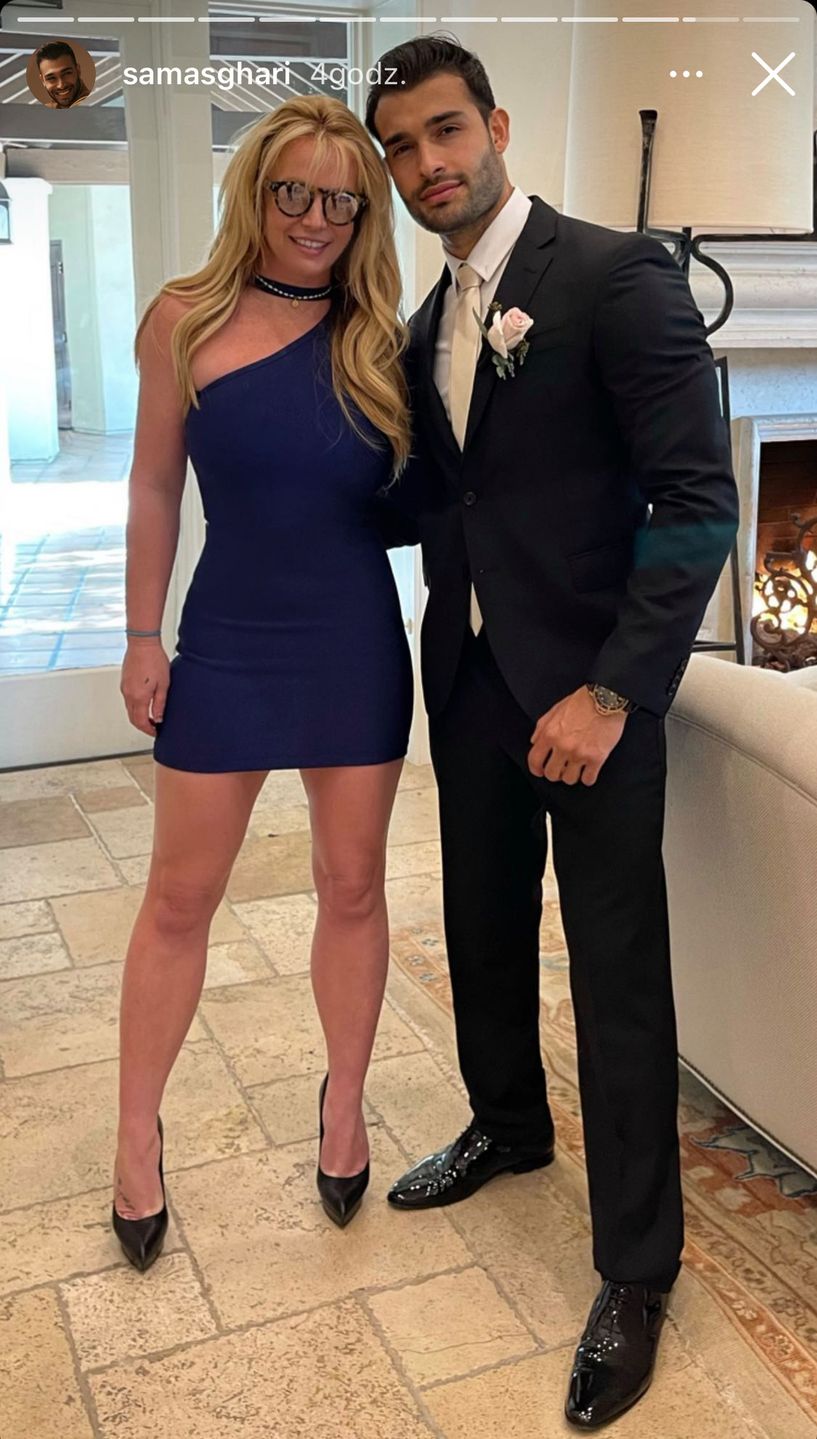 Britney Spears i Sam Asghati na ślubie przyjaciół | fot. instagram.com/britneyspears
