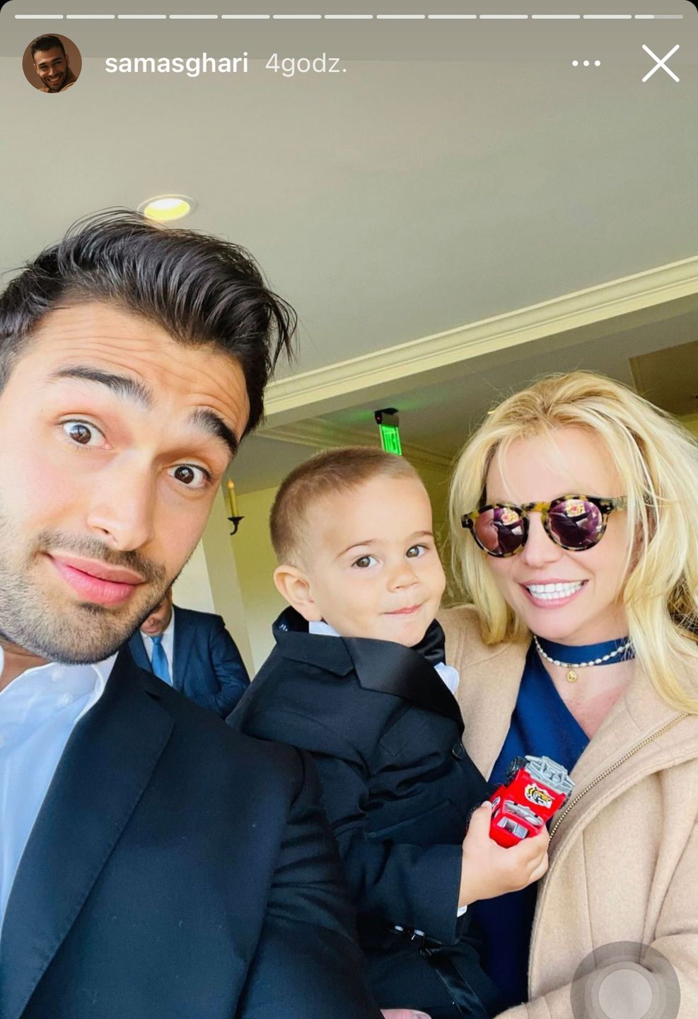 Britney Spears i Sam Asghari na ślubie przyjaciół