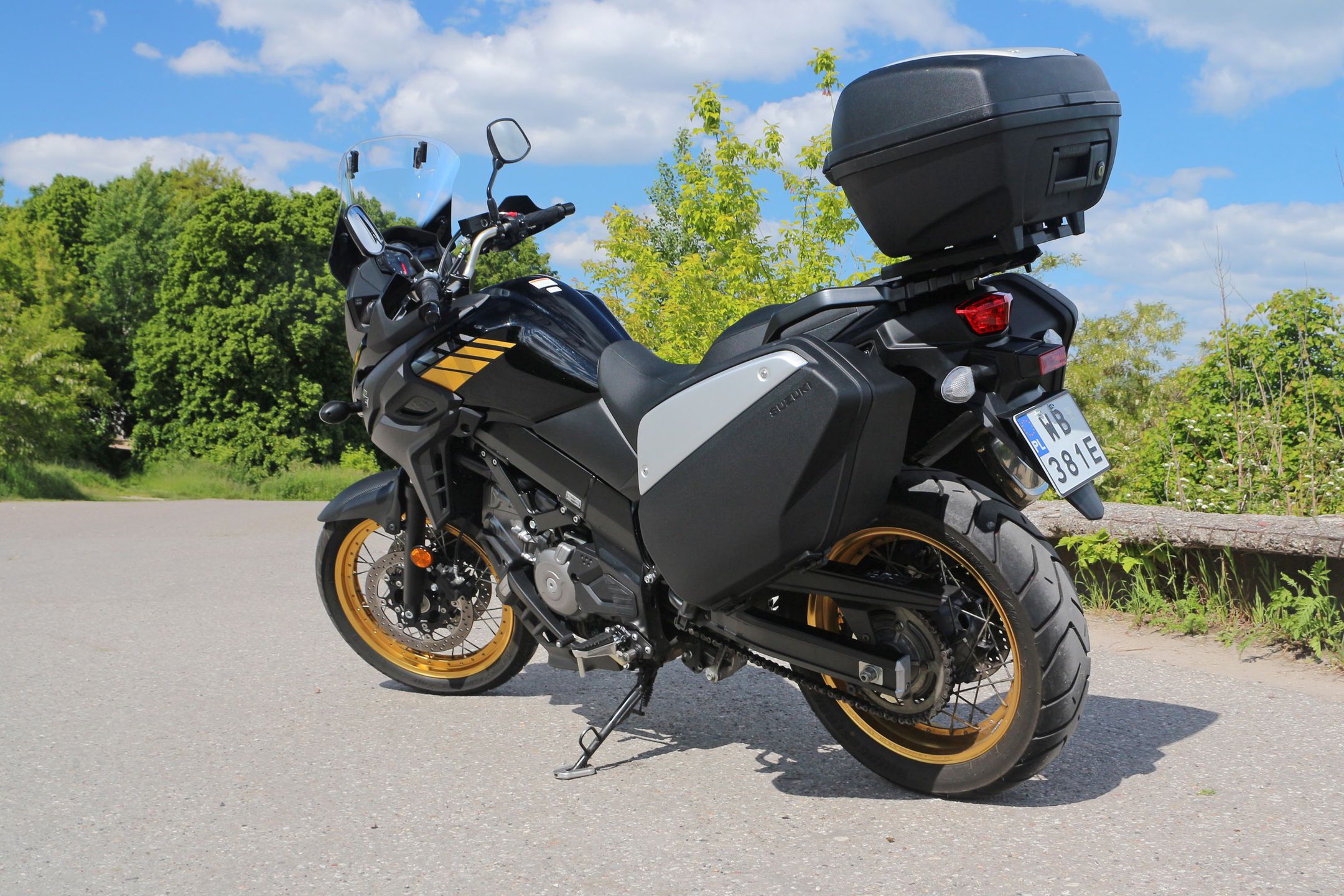 Suzuki V-Strom 650XT Travel Pack