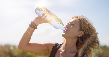 Nawadniają lepiej niż woda. Te produkty są nieocenione w czasie upałów
