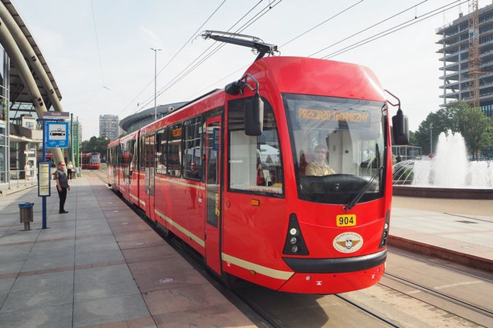 Katowice. Tramwaje Śląskie sukcesywnie modernizują swoje pojazdy.