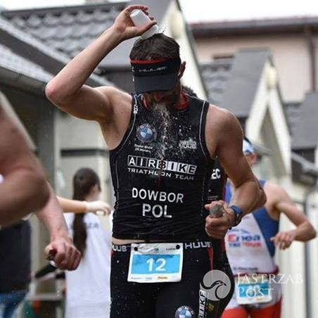Maciej Dowbor podczas triathlonu