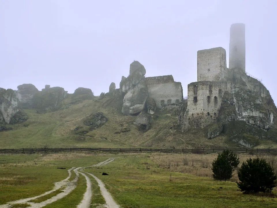 Zamek w Olsztynie k. Częstochowy