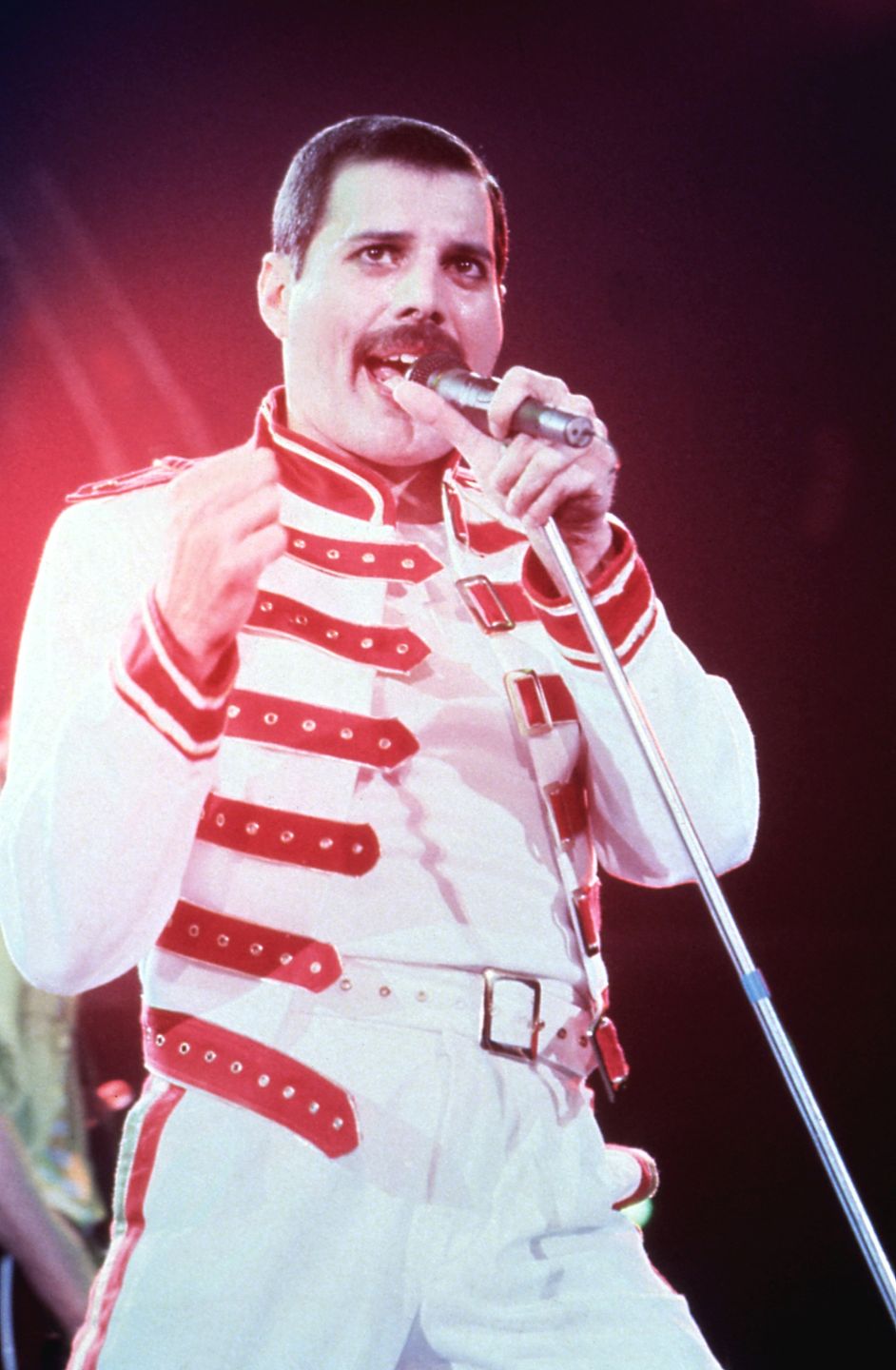 Freddie Mercury, Queen